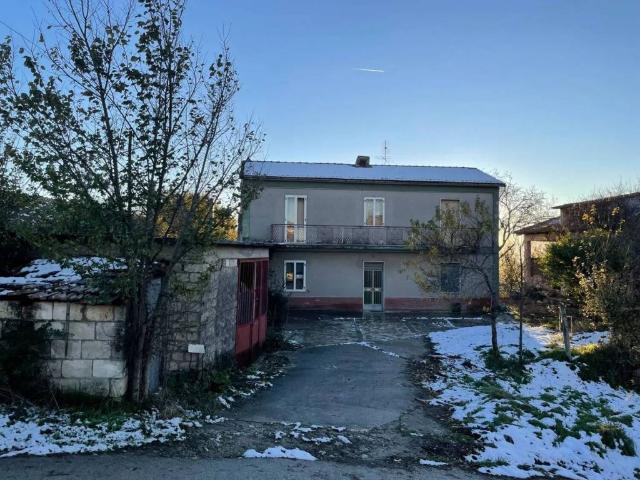Villa Indipendente in vendita a Ariano Irpino, Campania
