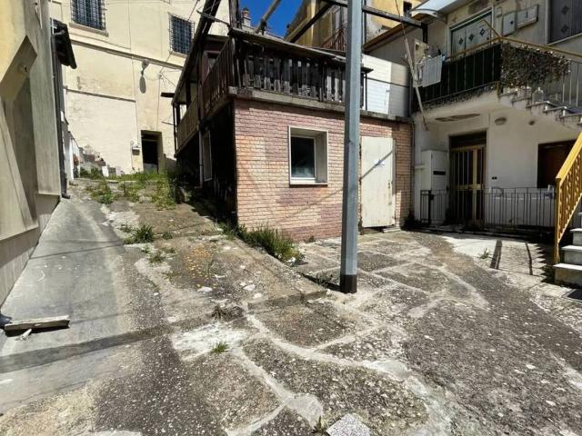 Villa Indipendente in vendita a Ariano Irpino, Campania