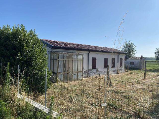 Villa Indipendente in vendita a Ariano Nel Polesine, Veneto