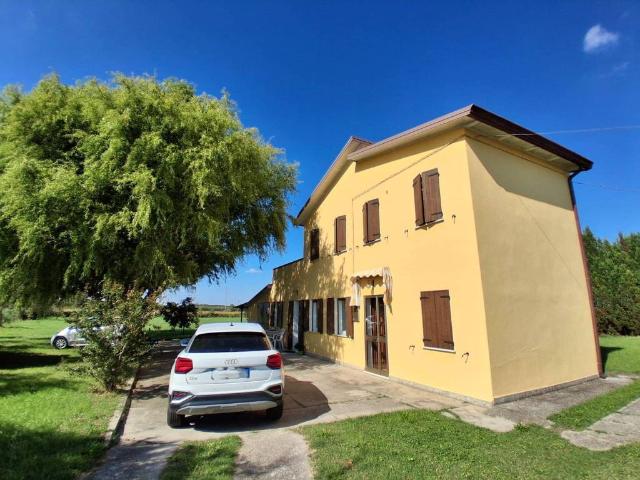 Villa Indipendente in vendita a Ariano Nel Polesine, Veneto