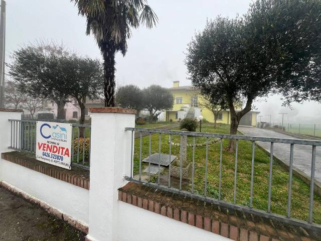 Villa Indipendente in vendita a Ariano Nel Polesine, Veneto