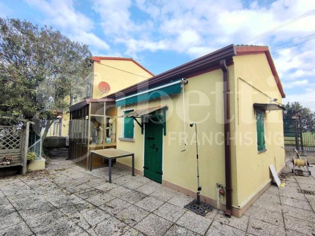 Villa Indipendente in vendita a Ariano Nel Polesine, Veneto
