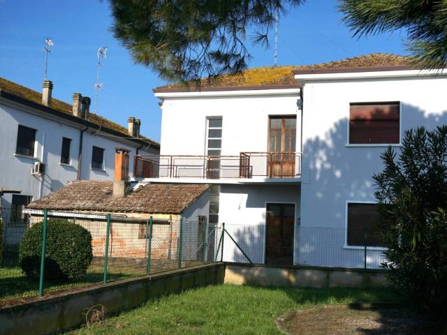 Villa Indipendente in vendita a Ariano Nel Polesine, Veneto