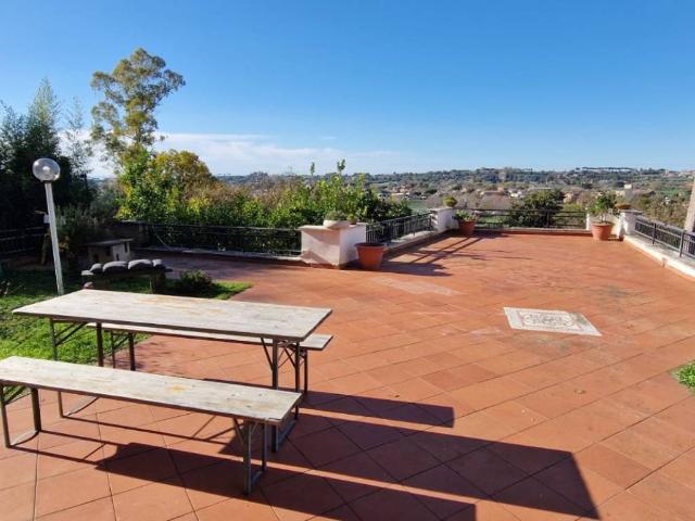 Villa Indipendente in vendita a Roma Capitale, Lazio