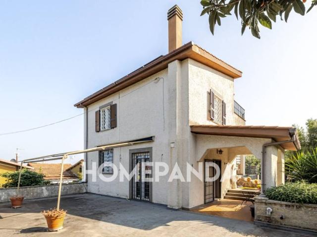 Villa Indipendente in vendita a La Torretta, Roma Capitale