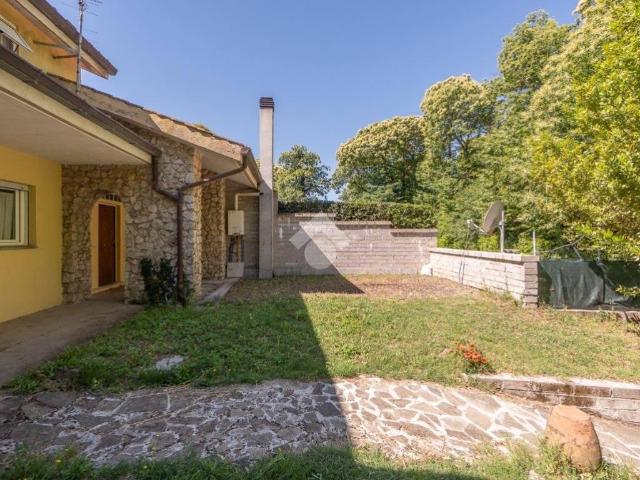 Villa Indipendente in vendita a Monte Gentile, Roma Capitale