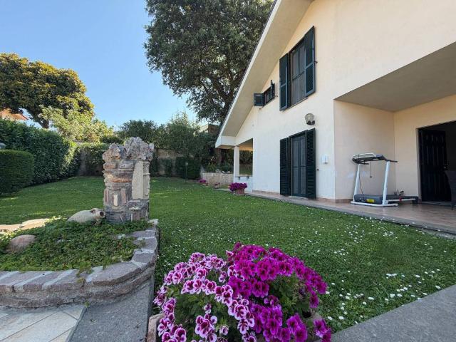 Villa Indipendente in vendita a La Torretta, Roma Capitale