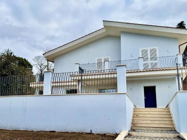 Villa Indipendente in vendita a Monte Gentile, Roma Capitale