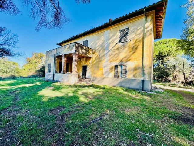 Villa Indipendente in vendita a La Torretta, Roma Capitale