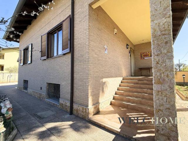 Villa Indipendente in vendita a Arluno, Lombardia