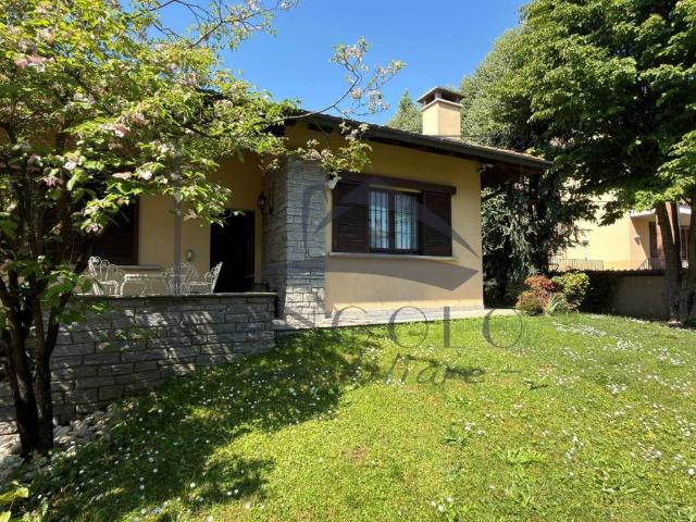 Villa Indipendente in vendita a Arluno, Lombardia
