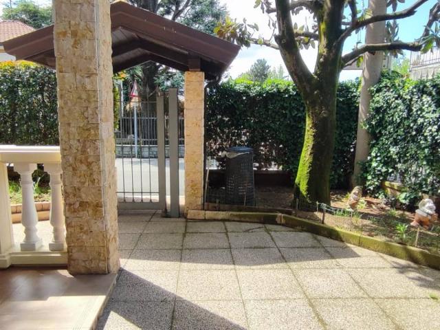 Villa Indipendente in vendita a Arluno, Lombardia