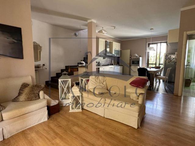 Villa Indipendente in vendita a Arluno, Lombardia