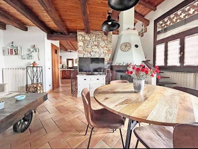 Villa Indipendente in vendita a Piemonte, Novara
