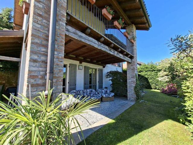 Villa Indipendente in vendita a Piemonte, Novara