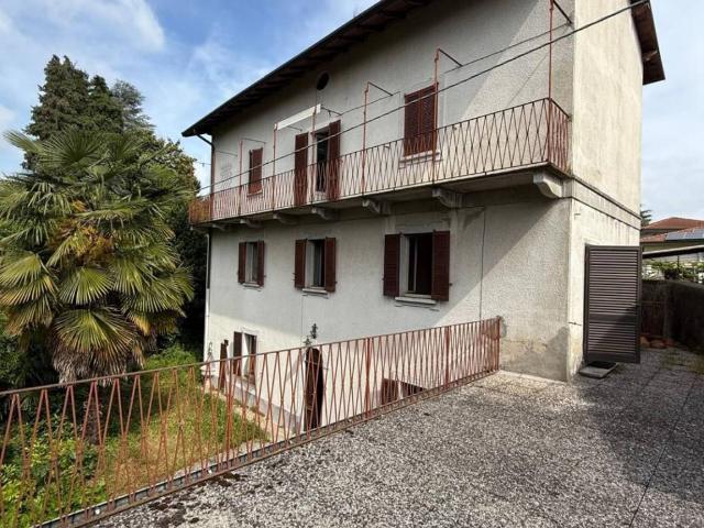 Villa Indipendente in vendita a Mercurago, Arona
