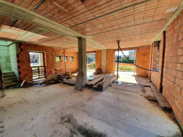 Villa Indipendente in vendita a Arosio, Lombardia