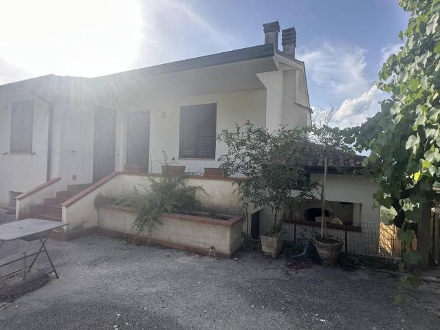 Villa Indipendente in vendita a Arpino, Lazio
