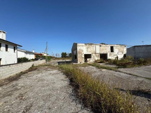 Villa Indipendente in vendita a Arquà Polesine, Veneto