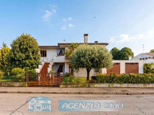 Villa Indipendente in vendita a Arre Di Padova, Veneto