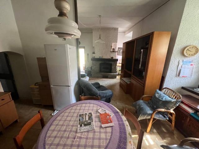 Villa Indipendente in vendita a Arsago Seprio, Lombardia
