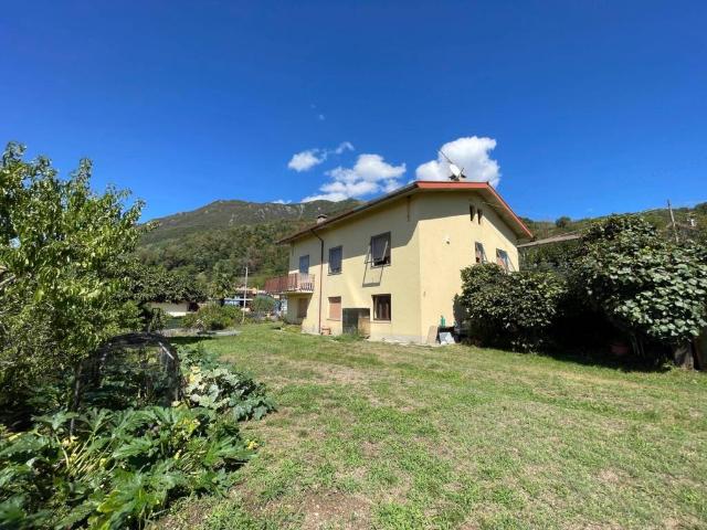 Villa Indipendente in vendita a Sornico Superiore / Surnins Disore, Artegna / Dartigne