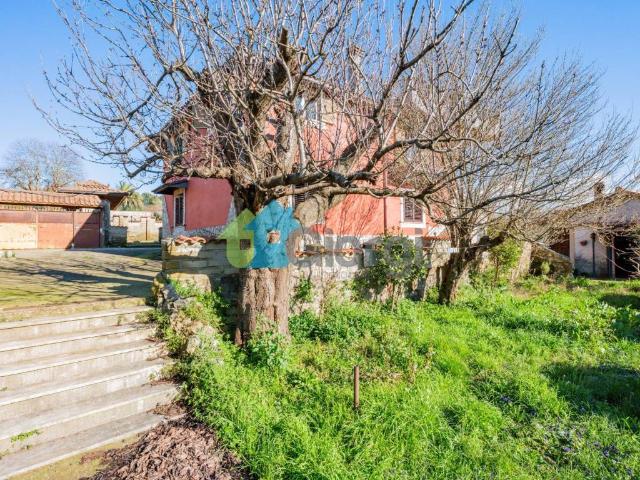 Villa Indipendente in vendita a Macere, Roma Capitale
