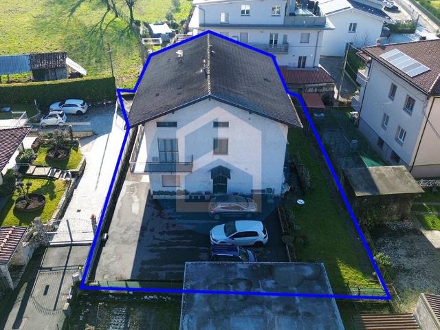Villa Indipendente in vendita a Stalla d'Ercole, Artogne