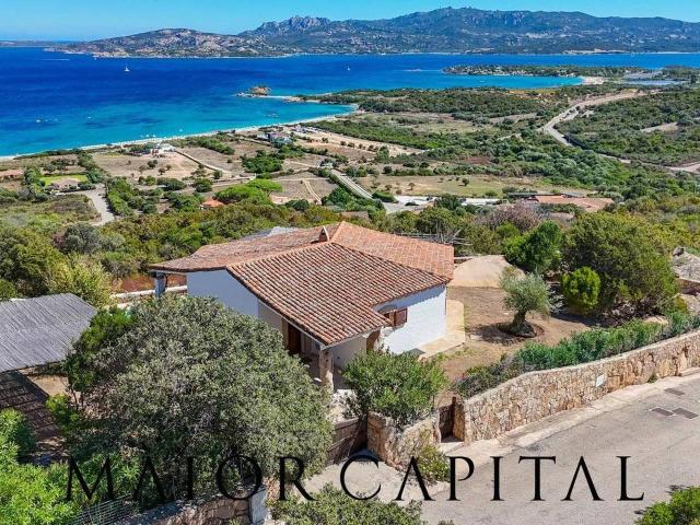 Villa Indipendente in vendita a Alzachèna/Arzachena, Sardigna/Sardegna
