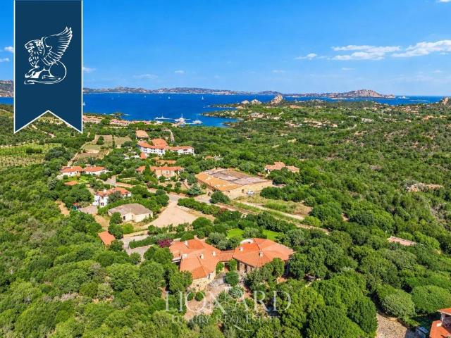 Villa Indipendente in vendita a Cala Bitta, Alzachèna/Arzachena