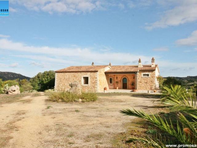 Villa Indipendente in vendita a Alzachèna/Arzachena, Arzachena