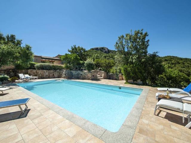 Villa Indipendente in vendita a Alzachèna/Arzachena, Sardigna/Sardegna