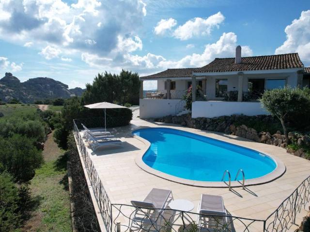 Villa Indipendente in vendita a Alzachèna/Arzachena, Sardigna/Sardegna