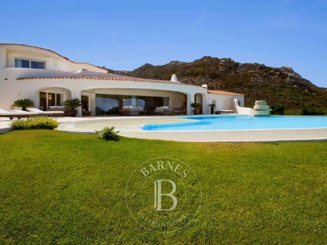 Villa Indipendente in vendita a Alzachèna/Arzachena, Sardigna/Sardegna