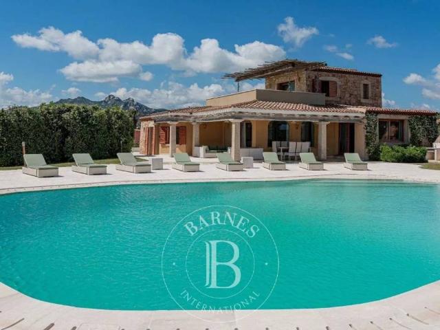 Villa Indipendente in vendita a Alzachèna/Arzachena, Sardigna/Sardegna