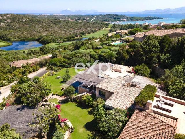 Villa Indipendente in vendita a Alzachèna/Arzachena, Capriccioli