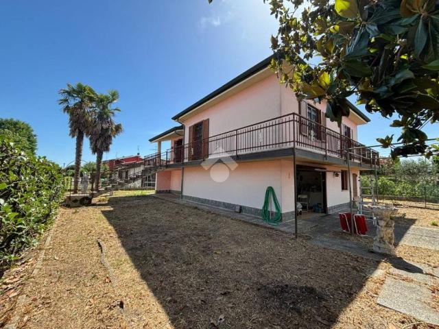Villa Indipendente in vendita a Arzago D'adda, Lombardia