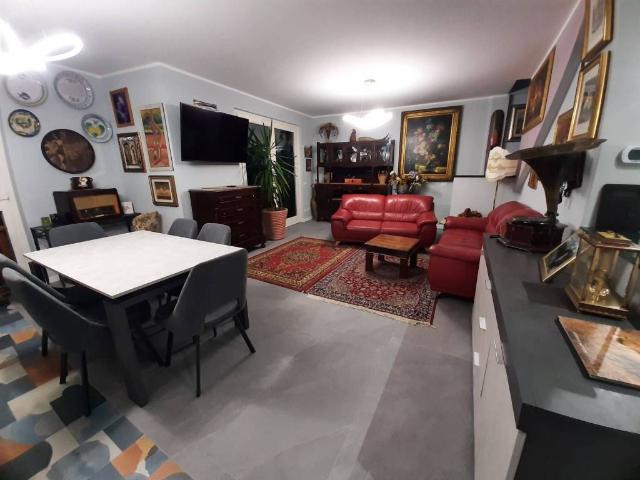 Villa Indipendente in vendita a Arzago D'adda, Lombardia