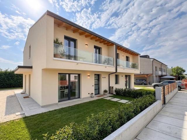 Villa Indipendente in vendita a Arzergrande, Veneto