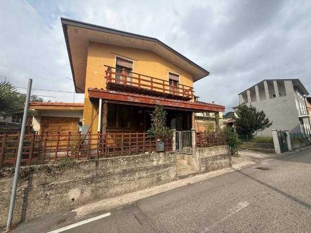 Villa Indipendente in vendita a Castello, Arzignano