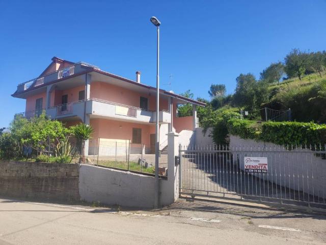Villa Indipendente in vendita a Ascea, Campania