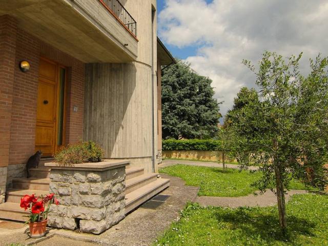 Villa Indipendente in vendita a Asciano, Toscana