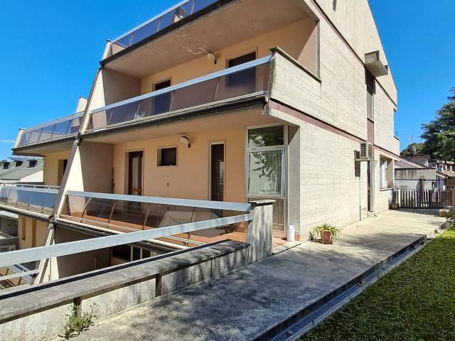 Villa Indipendente in vendita a Santi Filippo e Giacomo, Marche