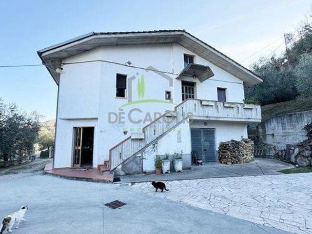 Villa Indipendente in vendita a Borgo Chiaro, Marche