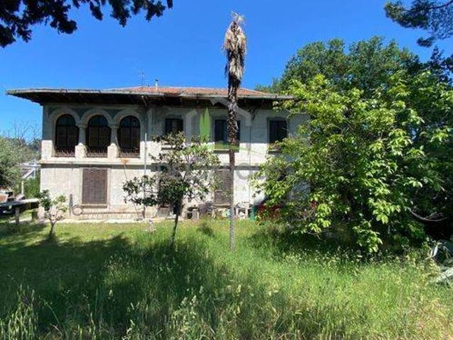 Villa Indipendente in vendita a Borgo Chiaro, Marche