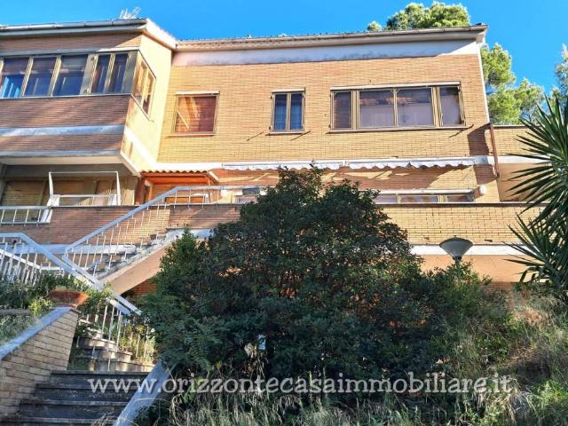 Villa Indipendente in vendita a Borgo Cartaro, Marche