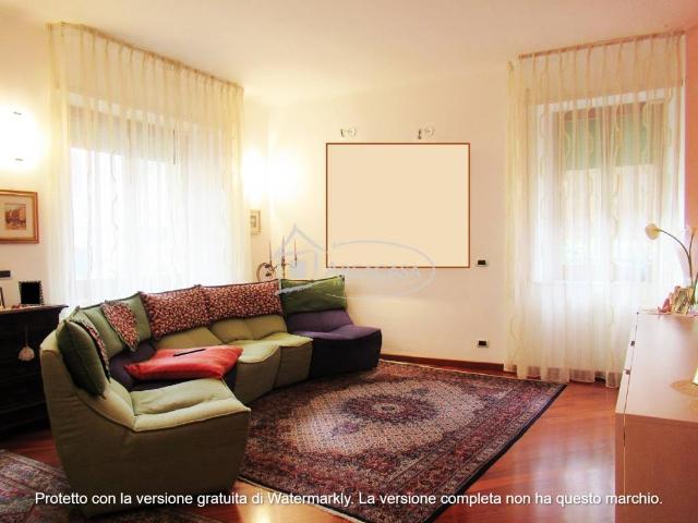 Villa Indipendente in vendita a Campo Parignano, Marche