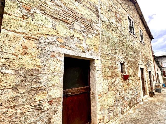 Villa Indipendente in vendita a Porta Maggiore, Marche
