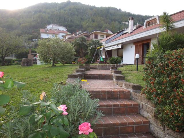 Villa Indipendente in vendita a Marche, Ascoli Piceno