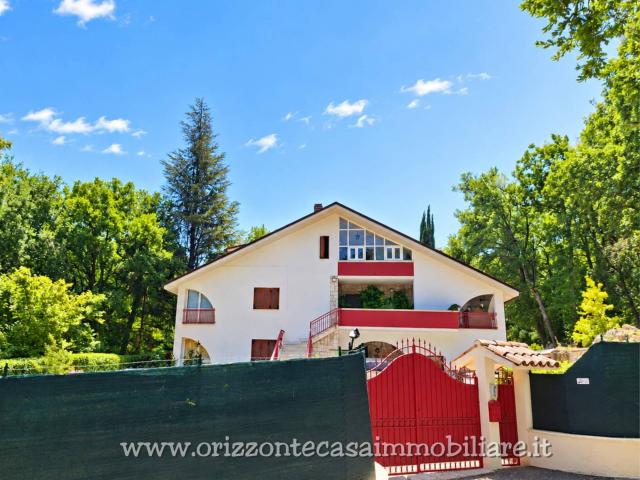 Villa Indipendente in vendita a Lisciano, Ascoli Piceno